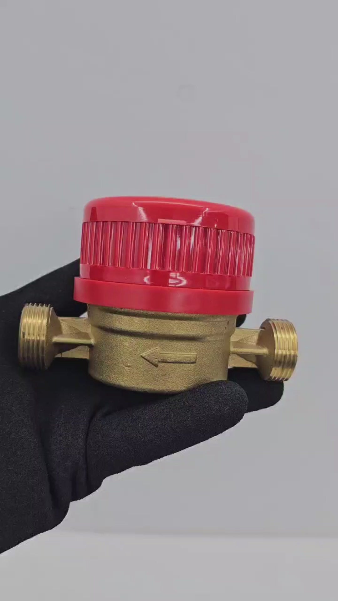 Medidor de Agua Caliente IMPUS DIO | Dimensiones 15 - 20 mm | Precisión R80 | Rosca BSP Con Juego de unión He | Precisión R80